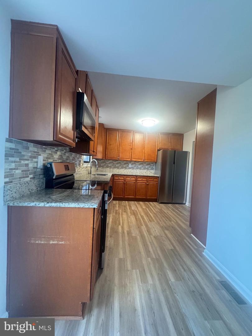 719 PALMER DR, HERNDON, Virginia 20170, 4 Bedrooms Bedrooms, ,3 BathroomsBathrooms,Residential,For sale,719 PALMER DR,VAFX2233800 MLS # VAFX2233800