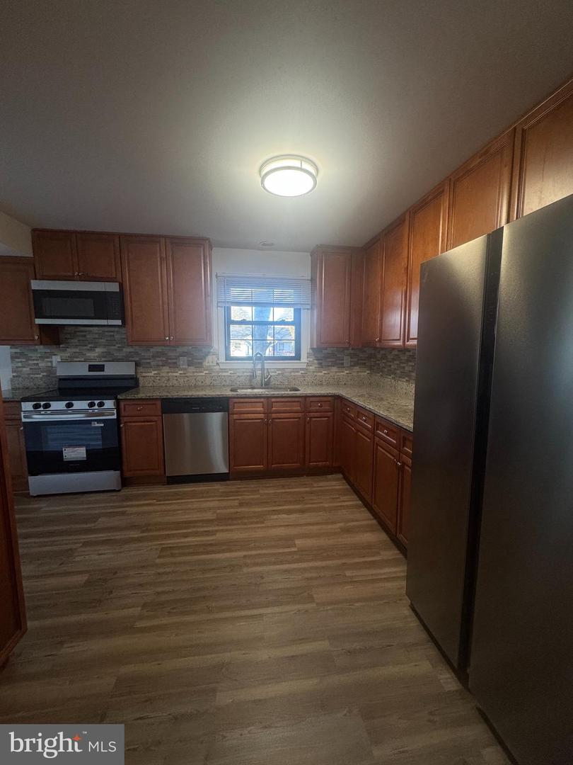 719 PALMER DR, HERNDON, Virginia 20170, 4 Bedrooms Bedrooms, ,3 BathroomsBathrooms,Residential,For sale,719 PALMER DR,VAFX2233800 MLS # VAFX2233800