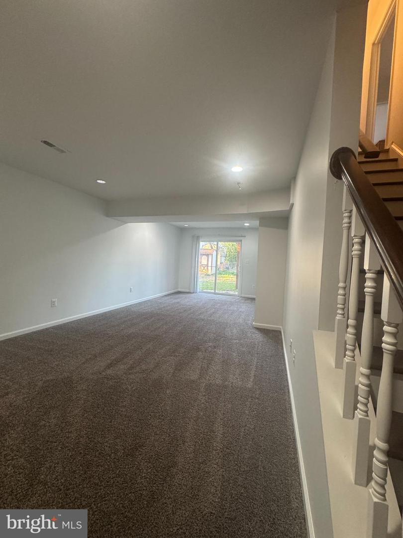719 PALMER DR, HERNDON, Virginia 20170, 4 Bedrooms Bedrooms, ,3 BathroomsBathrooms,Residential,For sale,719 PALMER DR,VAFX2233800 MLS # VAFX2233800