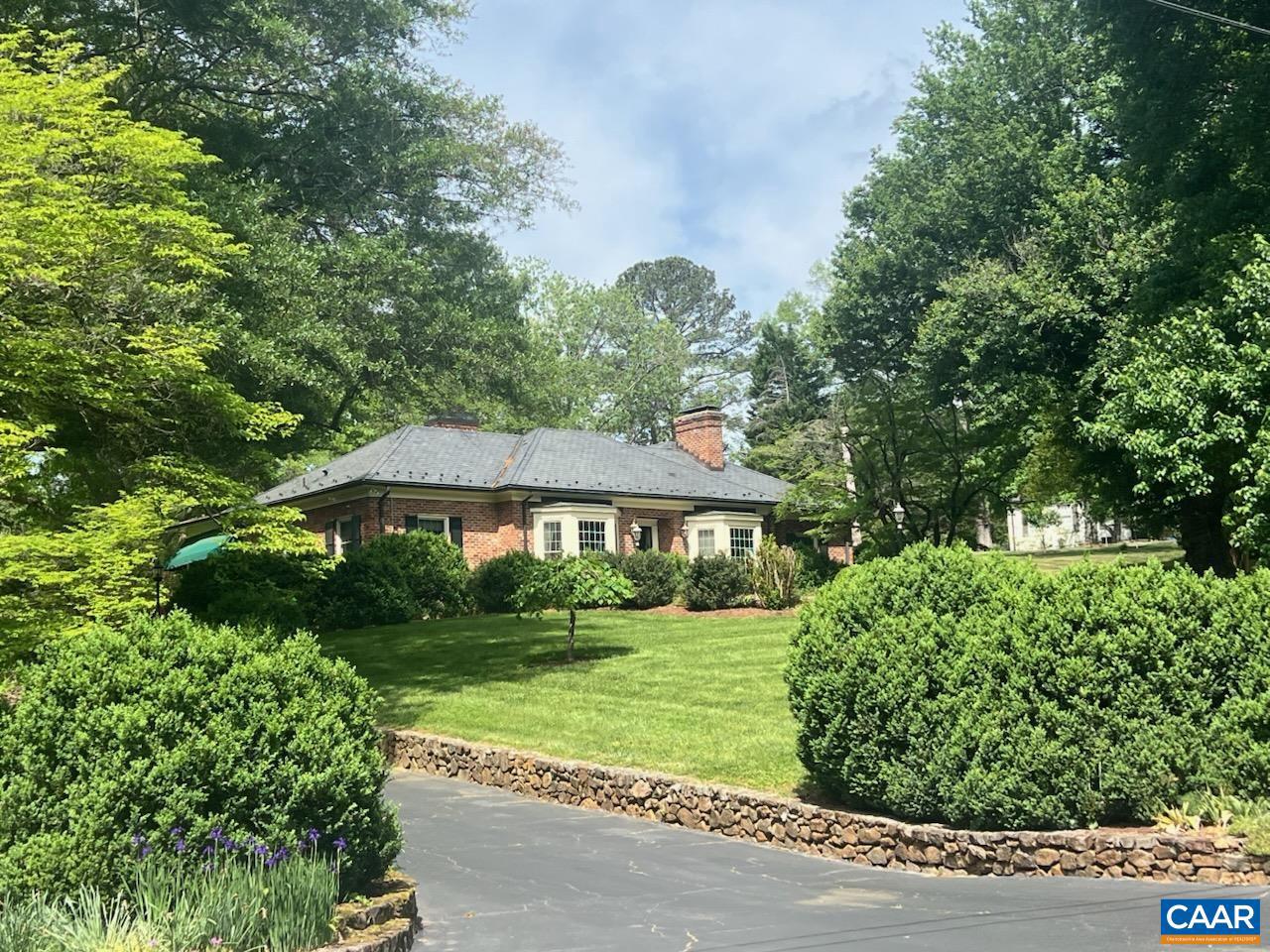 42 OLD FARM RD, CHARLOTTESVILLE, Virginia 22903, 4 Bedrooms Bedrooms, ,3 BathroomsBathrooms,Residential,For sale,42 OLD FARM RD,663436 MLS # 663436