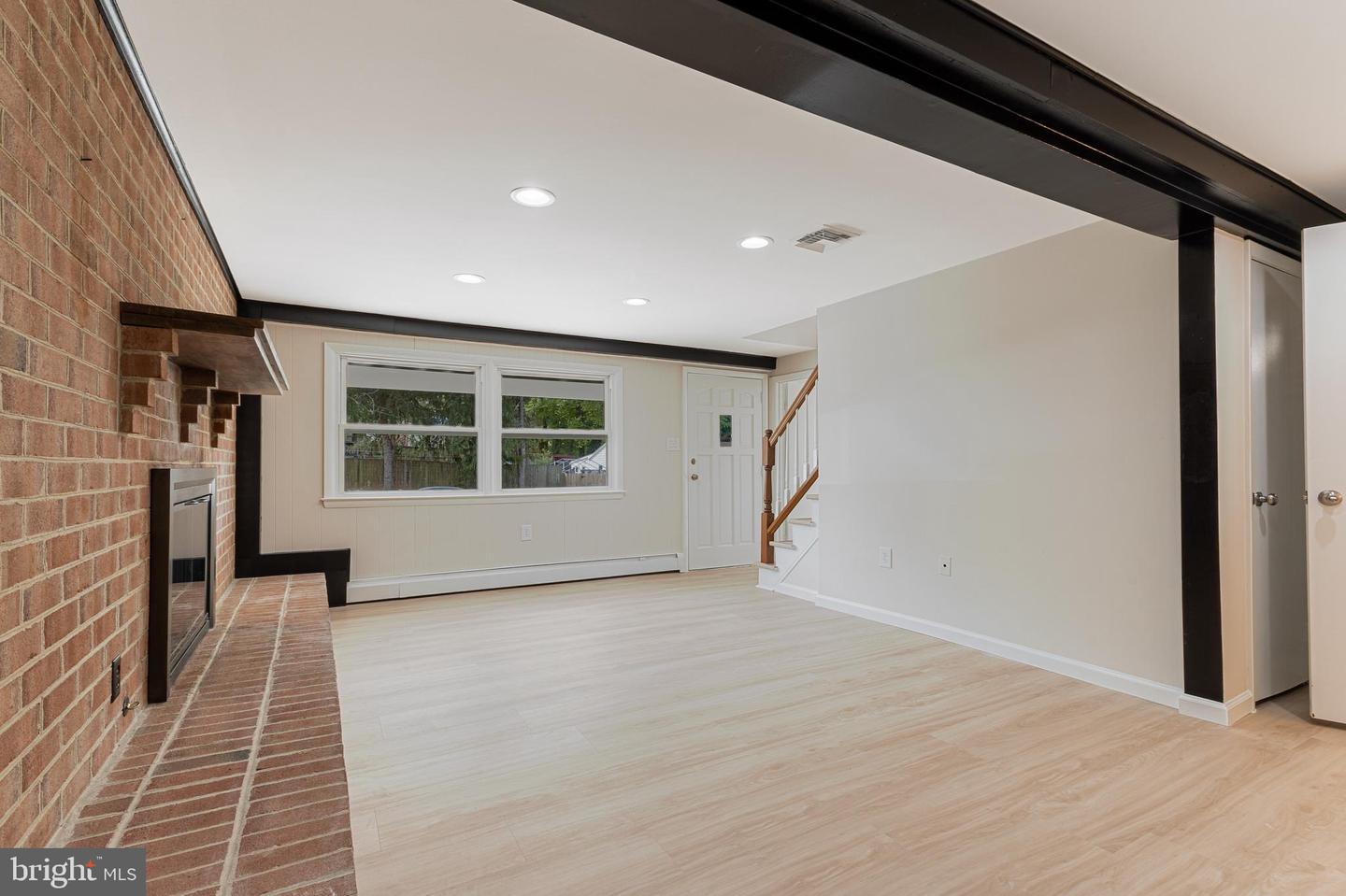 4210 GRANBY RD, WOODBRIDGE, Virginia 22193, 4 Bedrooms Bedrooms, ,2 BathroomsBathrooms,Residential,For sale,4210 GRANBY RD,VAPW2092482 MLS # VAPW2092482