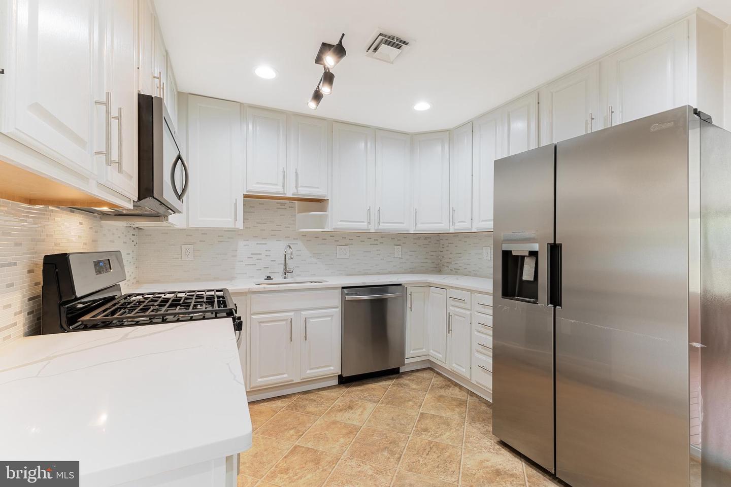 4210 GRANBY RD, WOODBRIDGE, Virginia 22193, 4 Bedrooms Bedrooms, ,2 BathroomsBathrooms,Residential,For sale,4210 GRANBY RD,VAPW2092482 MLS # VAPW2092482