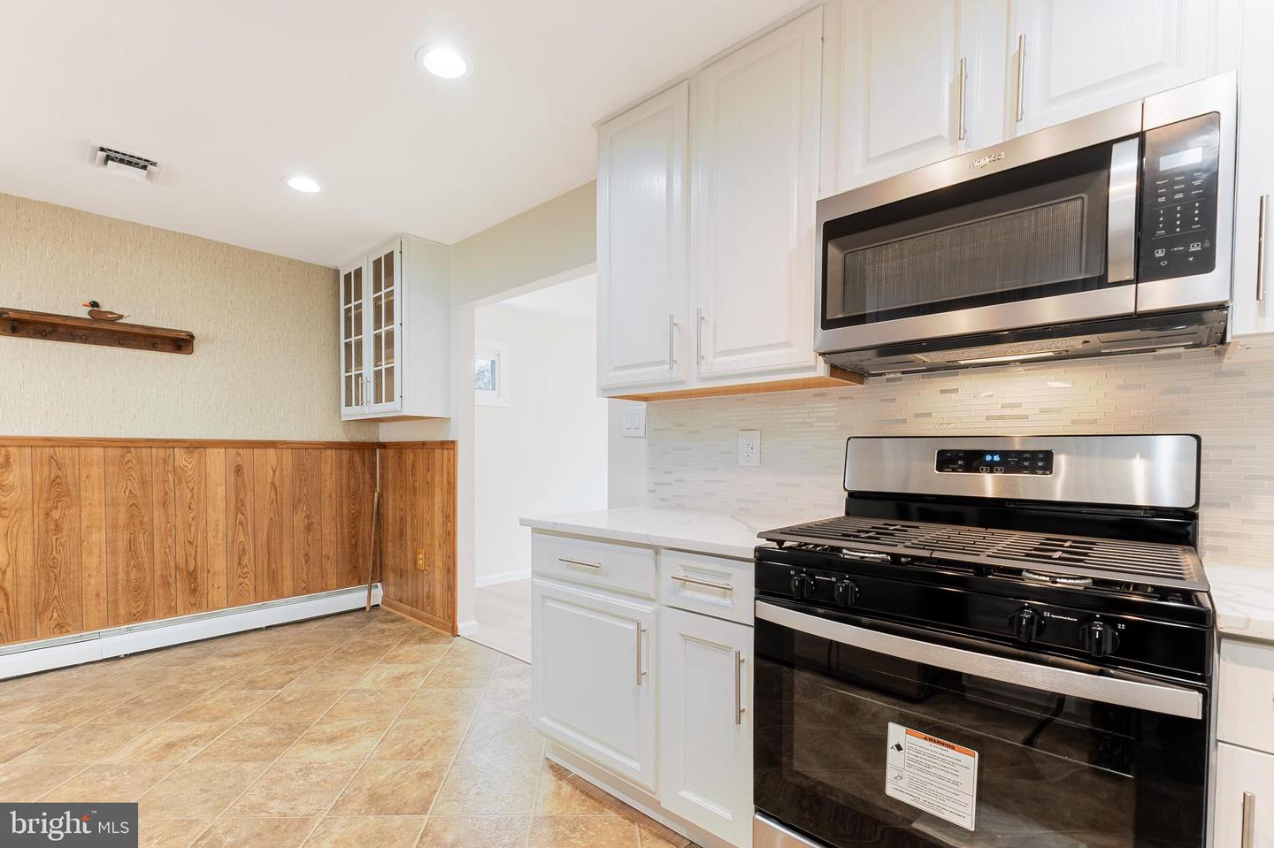 4210 GRANBY RD, WOODBRIDGE, Virginia 22193, 4 Bedrooms Bedrooms, ,2 BathroomsBathrooms,Residential,For sale,4210 GRANBY RD,VAPW2092482 MLS # VAPW2092482