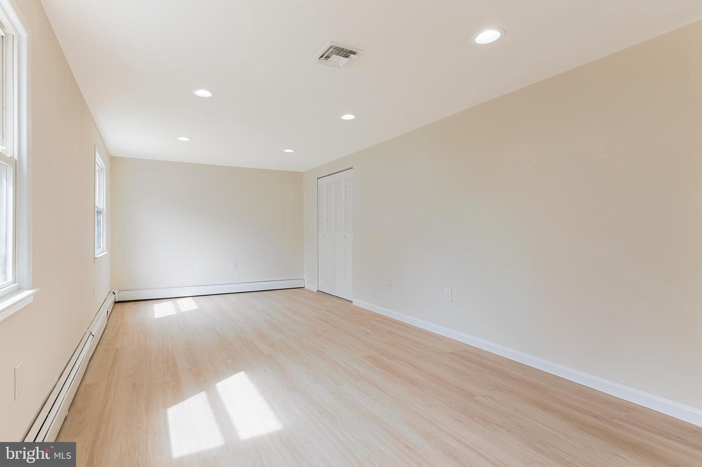 4210 GRANBY RD, WOODBRIDGE, Virginia 22193, 4 Bedrooms Bedrooms, ,2 BathroomsBathrooms,Residential,For sale,4210 GRANBY RD,VAPW2092482 MLS # VAPW2092482