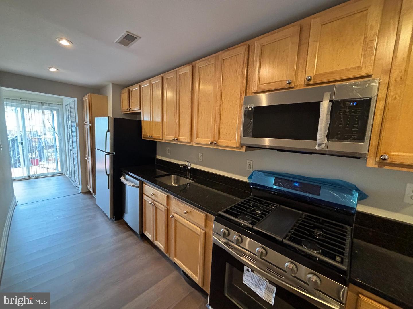 412 EVARTS ST NE #3, WASHINGTON, District Of Columbia 20017, 1 Bedroom Bedrooms, ,1 BathroomBathrooms,Residential,For sale,412 EVARTS ST NE #3,DCDC2196606 MLS # DCDC2196606