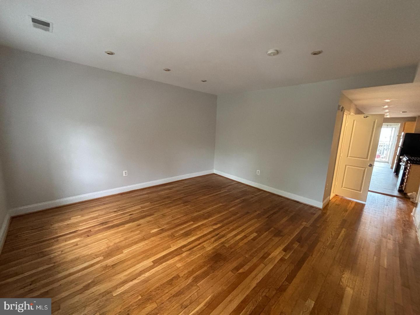 412 EVARTS ST NE #3, WASHINGTON, District Of Columbia 20017, 1 Bedroom Bedrooms, ,1 BathroomBathrooms,Residential,For sale,412 EVARTS ST NE #3,DCDC2196606 MLS # DCDC2196606