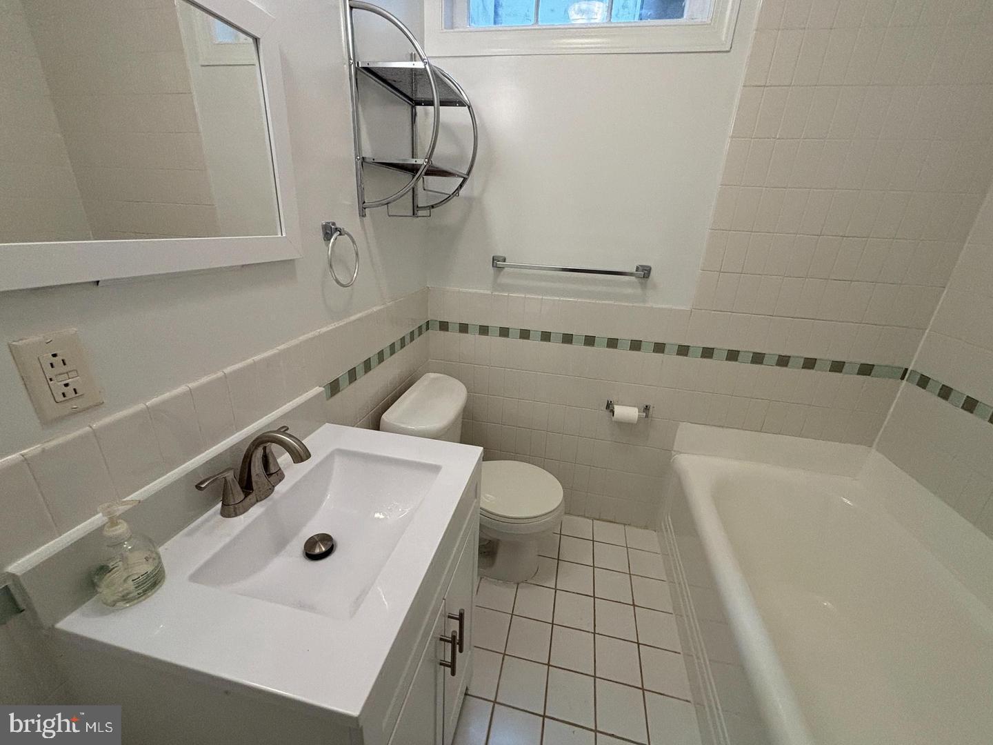 412 EVARTS ST NE #3, WASHINGTON, District Of Columbia 20017, 1 Bedroom Bedrooms, ,1 BathroomBathrooms,Residential,For sale,412 EVARTS ST NE #3,DCDC2196606 MLS # DCDC2196606