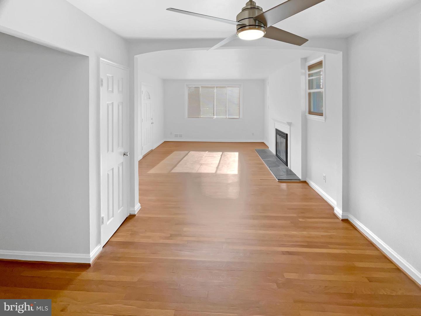 2811 SCHOOL ST, ALEXANDRIA, Virginia 22303, 3 Bedrooms Bedrooms, ,3 BathroomsBathrooms,Residential,For sale,2811 SCHOOL ST,VAFX2235674 MLS # VAFX2235674
