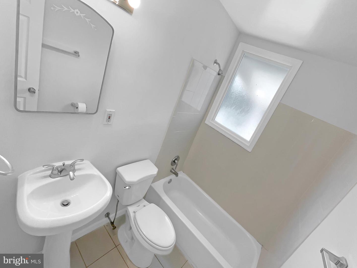 2811 SCHOOL ST, ALEXANDRIA, Virginia 22303, 3 Bedrooms Bedrooms, ,3 BathroomsBathrooms,Residential,For sale,2811 SCHOOL ST,VAFX2235674 MLS # VAFX2235674