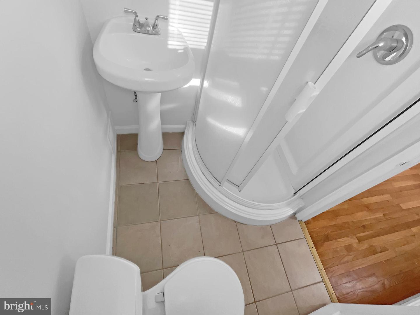 2811 SCHOOL ST, ALEXANDRIA, Virginia 22303, 3 Bedrooms Bedrooms, ,3 BathroomsBathrooms,Residential,For sale,2811 SCHOOL ST,VAFX2235674 MLS # VAFX2235674