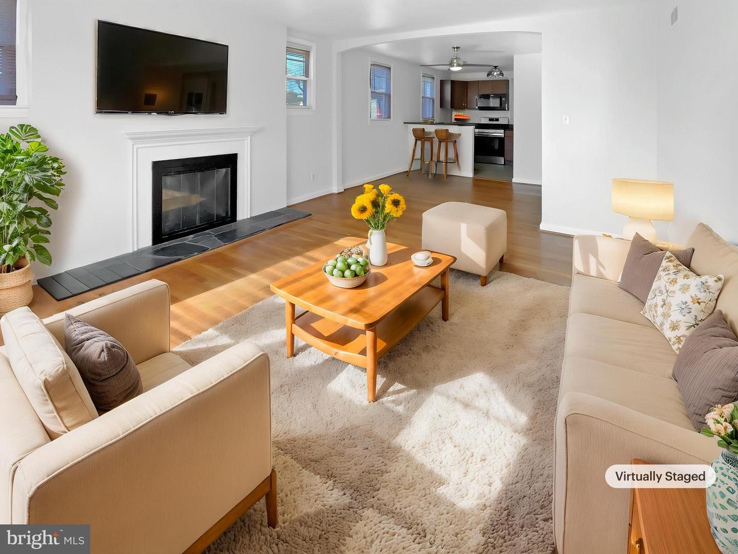 2811 SCHOOL ST, ALEXANDRIA, Virginia 22303, 3 Bedrooms Bedrooms, ,3 BathroomsBathrooms,Residential,For sale,2811 SCHOOL ST,VAFX2235674 MLS # VAFX2235674