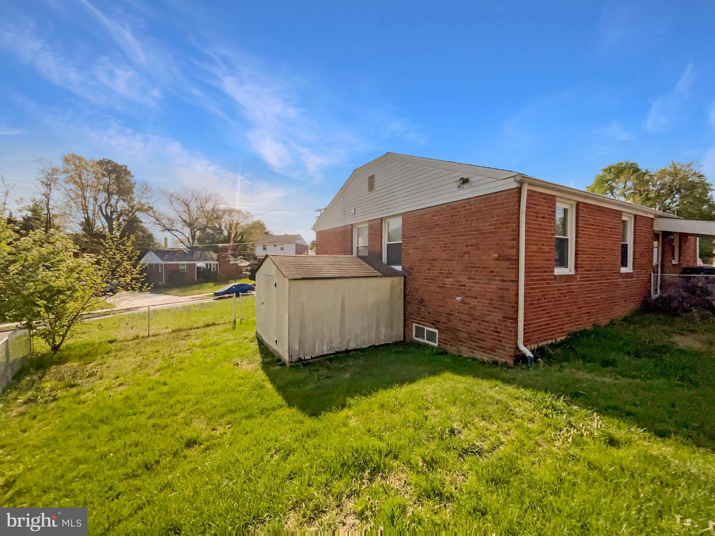 2811 SCHOOL ST, ALEXANDRIA, Virginia 22303, 3 Bedrooms Bedrooms, ,3 BathroomsBathrooms,Residential,For sale,2811 SCHOOL ST,VAFX2235674 MLS # VAFX2235674