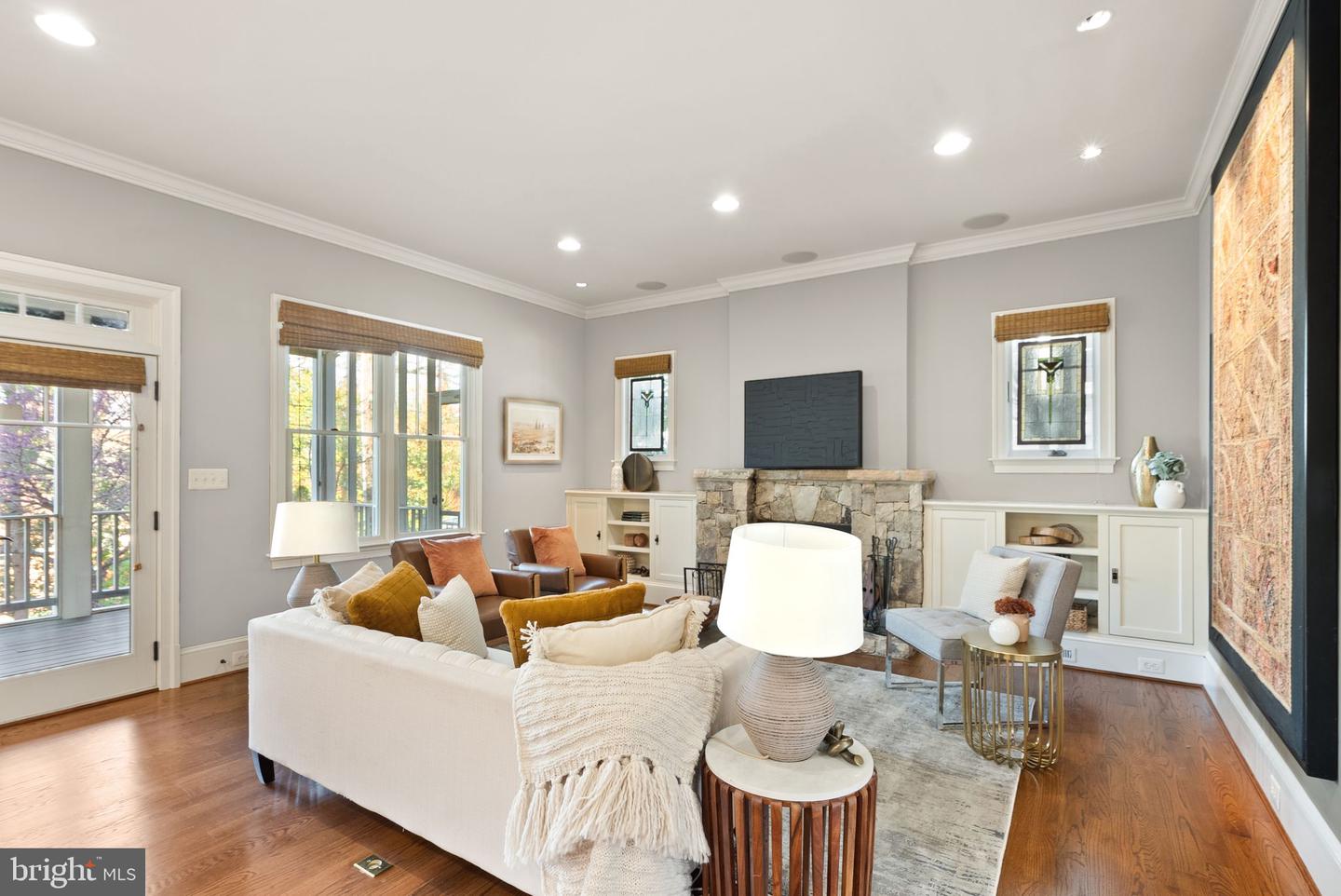 1310 N JACKSON ST N, ARLINGTON, Virginia 22201, 5 Bedrooms Bedrooms, ,4 BathroomsBathrooms,Residential,For sale,1310 N JACKSON ST N,VAAR2052676 MLS # VAAR2052676