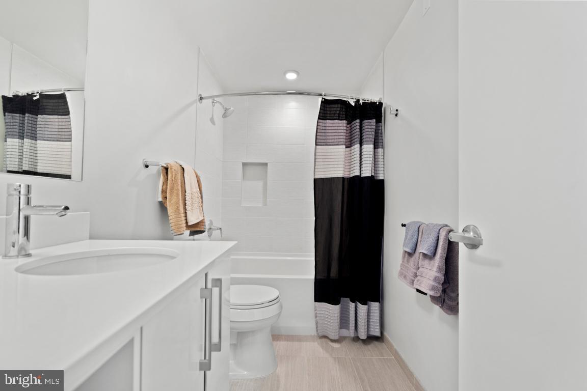 1794 LANIER PL NW #308, WASHINGTON, District Of Columbia 20009, 2 Bedrooms Bedrooms, ,2 BathroomsBathrooms,Residential,For sale,1794 LANIER PL NW #308,DCDC2188068 MLS # DCDC2188068