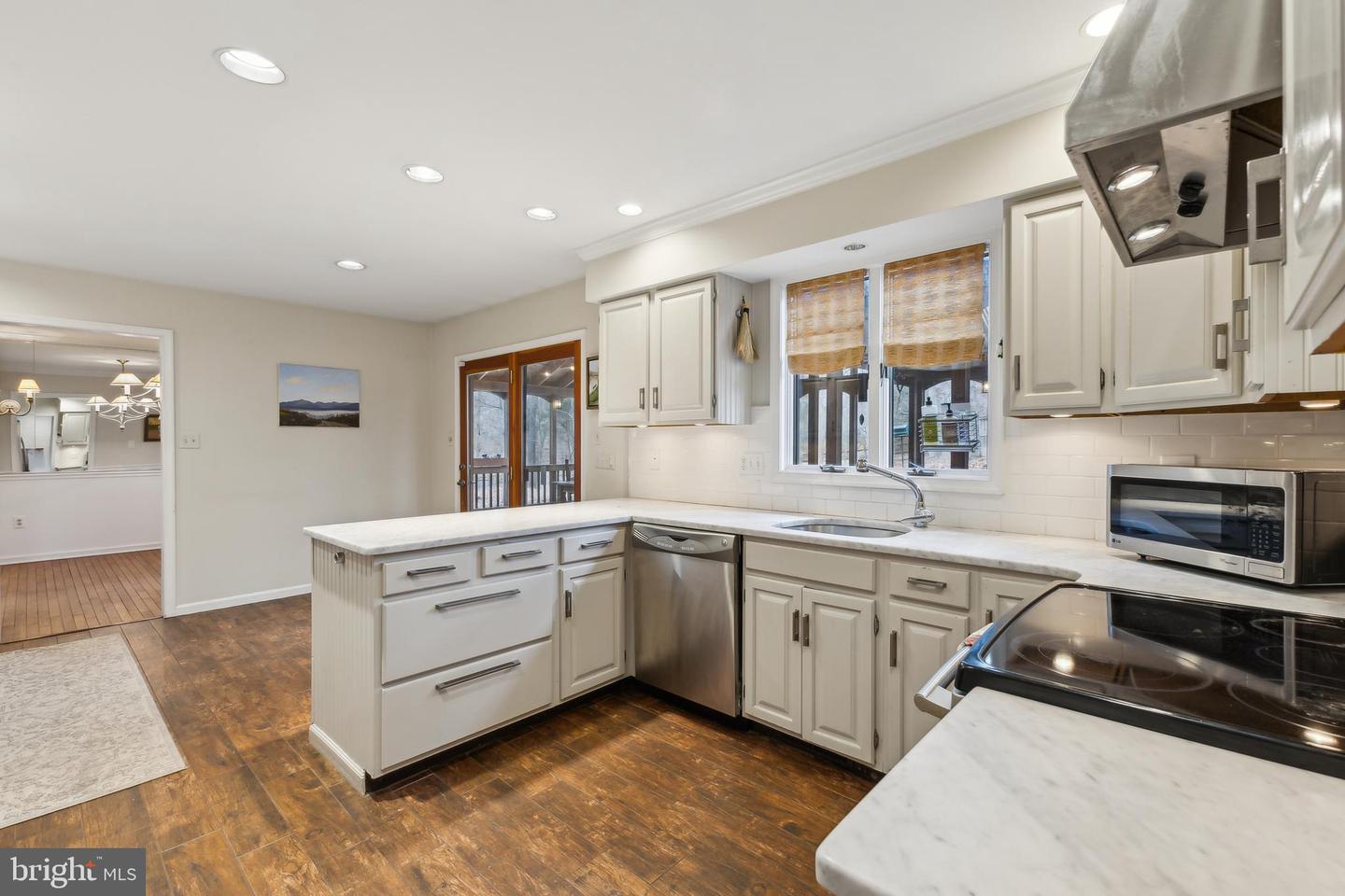 41 CEDAR DR, STERLING, Virginia 20164, 4 Bedrooms Bedrooms, ,3 BathroomsBathrooms,Residential,For sale,41 CEDAR DR,VALO2090872 MLS # VALO2090872