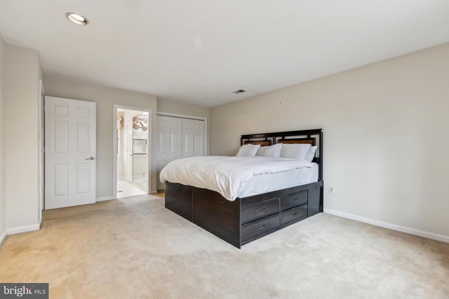 41 CEDAR DR, STERLING, Virginia 20164, 4 Bedrooms Bedrooms, ,3 BathroomsBathrooms,Residential,For sale,41 CEDAR DR,VALO2090872 MLS # VALO2090872