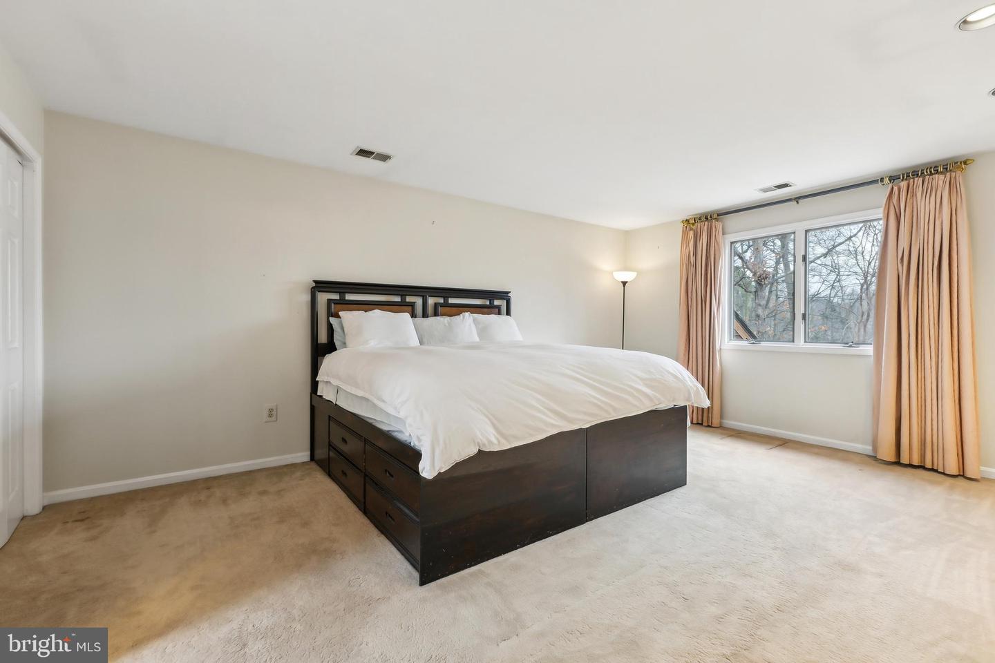 41 CEDAR DR, STERLING, Virginia 20164, 4 Bedrooms Bedrooms, ,3 BathroomsBathrooms,Residential,For sale,41 CEDAR DR,VALO2090872 MLS # VALO2090872