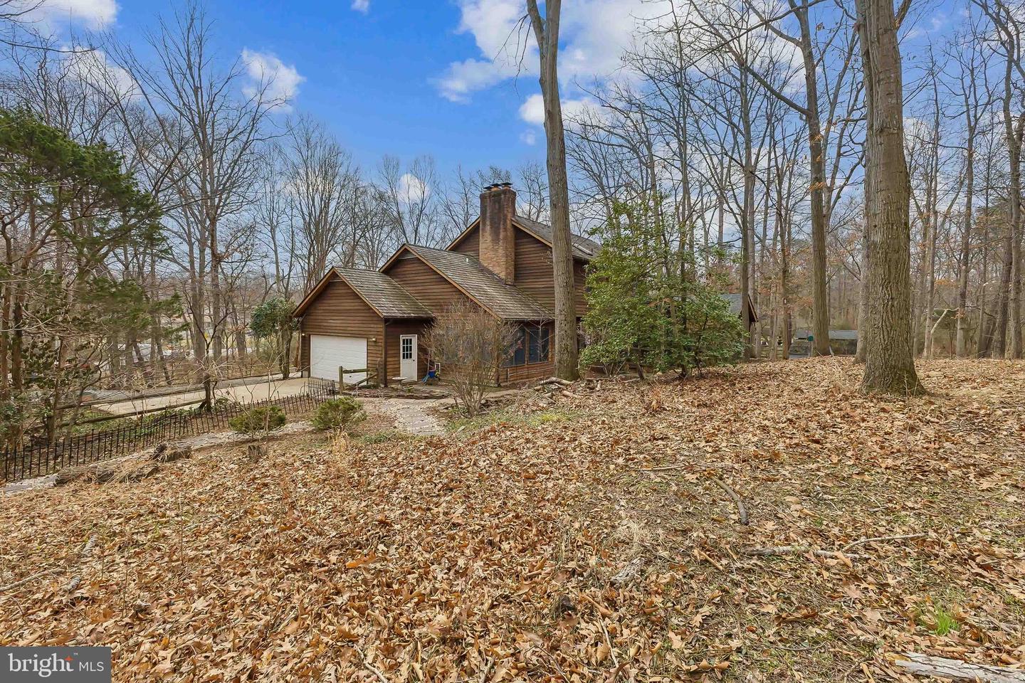 41 CEDAR DR, STERLING, Virginia 20164, 4 Bedrooms Bedrooms, ,3 BathroomsBathrooms,Residential,For sale,41 CEDAR DR,VALO2090872 MLS # VALO2090872