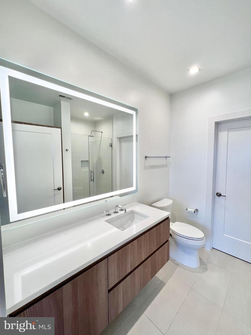 737 SWANN AVE #404, ALEXANDRIA, Virginia 22301, 1 Bedroom Bedrooms, ,1 BathroomBathrooms,Residential,For sale,737 SWANN AVE #404,VAAX2042716 MLS # VAAX2042716