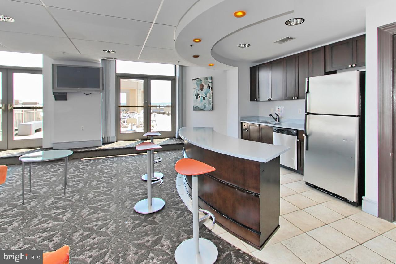 3650 S GLEBE RD #147, ARLINGTON, Virginia 22202, 1 Bedroom Bedrooms, ,1 BathroomBathrooms,Residential,For sale,3650 S GLEBE RD #147,VAAR2055204 MLS # VAAR2055204