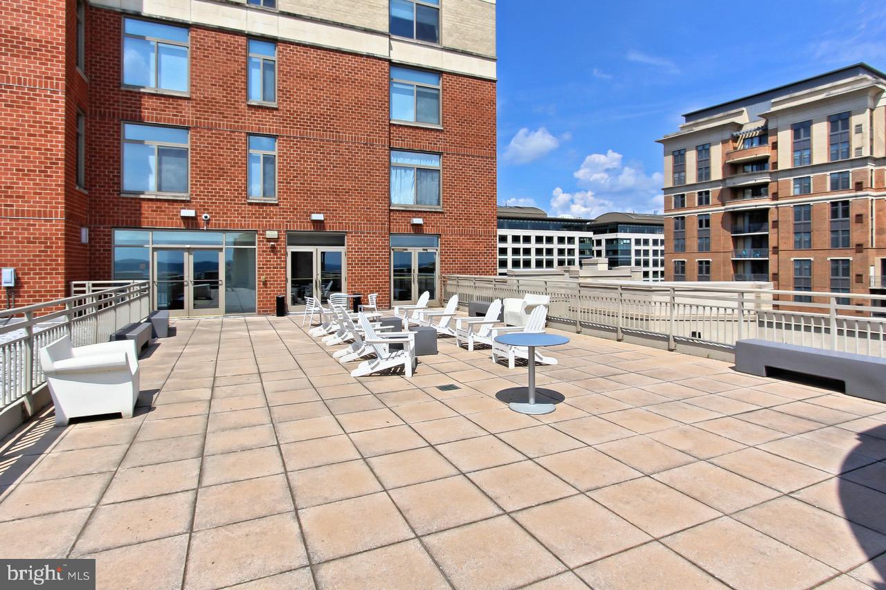 3650 S GLEBE RD #147, ARLINGTON, Virginia 22202, 1 Bedroom Bedrooms, ,1 BathroomBathrooms,Residential,For sale,3650 S GLEBE RD #147,VAAR2055204 MLS # VAAR2055204