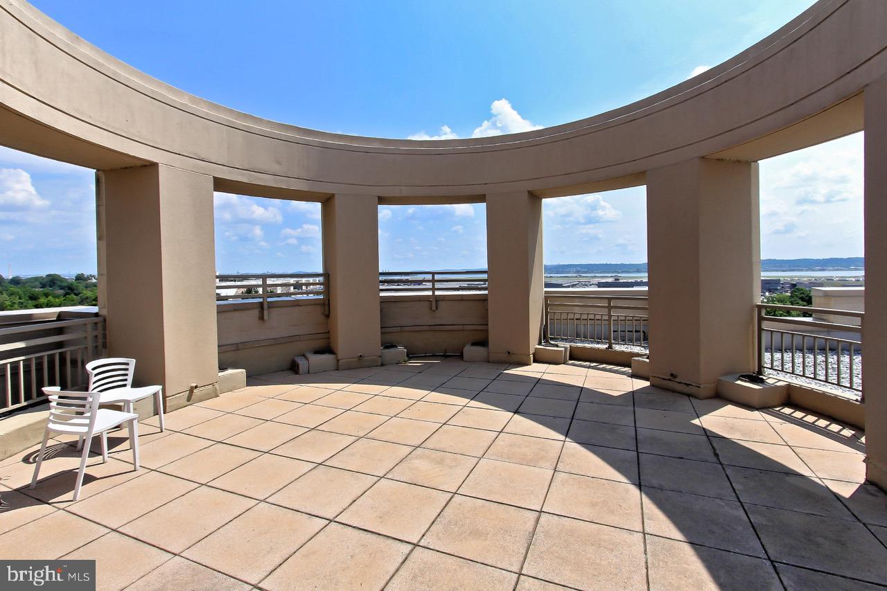 3650 S GLEBE RD #147, ARLINGTON, Virginia 22202, 1 Bedroom Bedrooms, ,1 BathroomBathrooms,Residential,For sale,3650 S GLEBE RD #147,VAAR2055204 MLS # VAAR2055204