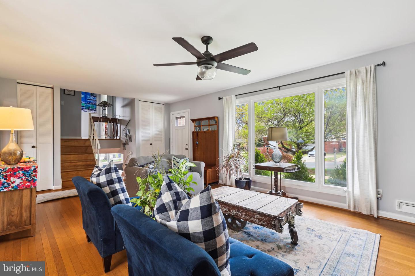 3413 SLADE CT, FALLS CHURCH, Virginia 22042, 3 Bedrooms Bedrooms, ,2 BathroomsBathrooms,Residential,For sale,3413 SLADE CT,VAFX2231206 MLS # VAFX2231206