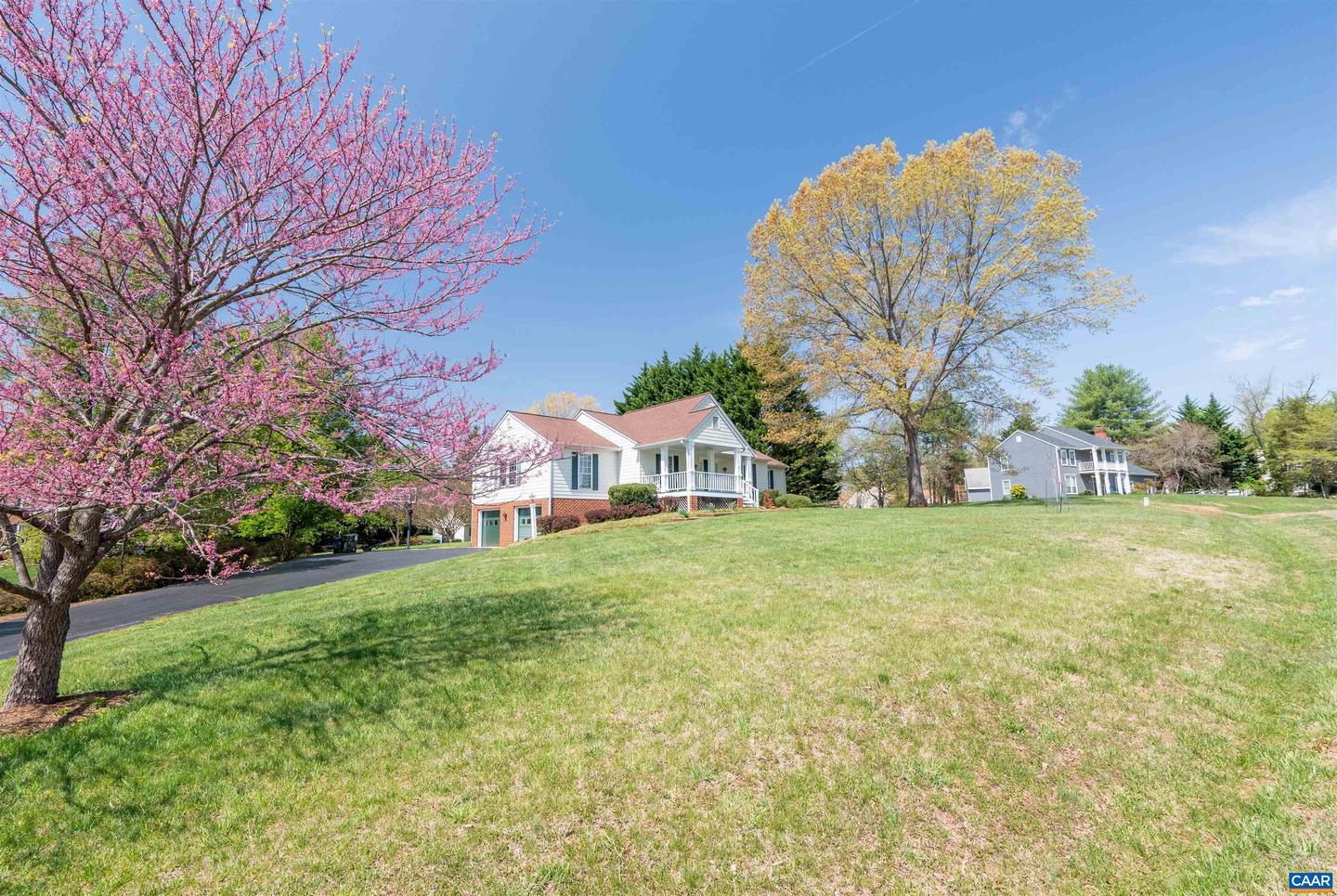 3340 MEADOWFIELD LN, CHARLOTTESVILLE, Virginia 22911, 3 Bedrooms Bedrooms, ,3 BathroomsBathrooms,Residential,For sale,3340 MEADOWFIELD LN,663458 MLS # 663458