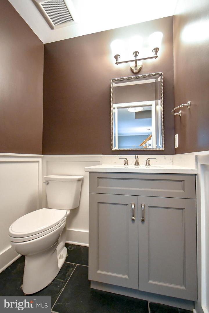 9506 VINNIA CT, MANASSAS, Virginia 20110, 4 Bedrooms Bedrooms, ,2 BathroomsBathrooms,Residential,For sale,9506 VINNIA CT,VAMN2008180 MLS # VAMN2008180