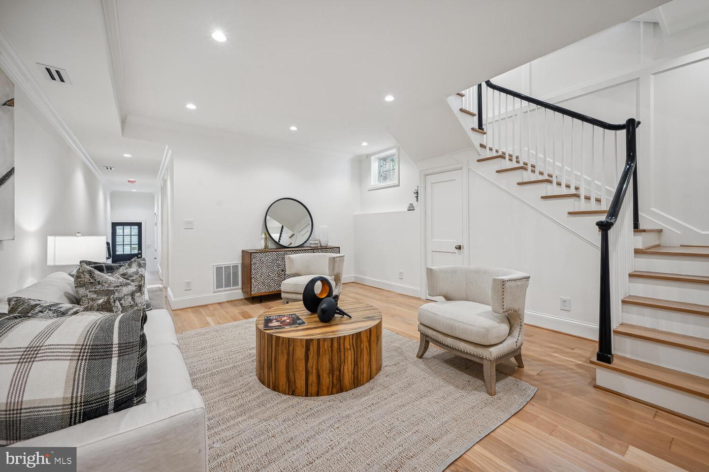 3418 RESERVOIR RD NW, WASHINGTON, District Of Columbia 20007, 4 Bedrooms Bedrooms, ,3 BathroomsBathrooms,Residential,For sale,3418 RESERVOIR RD NW,DCDC2196800 MLS # DCDC2196800