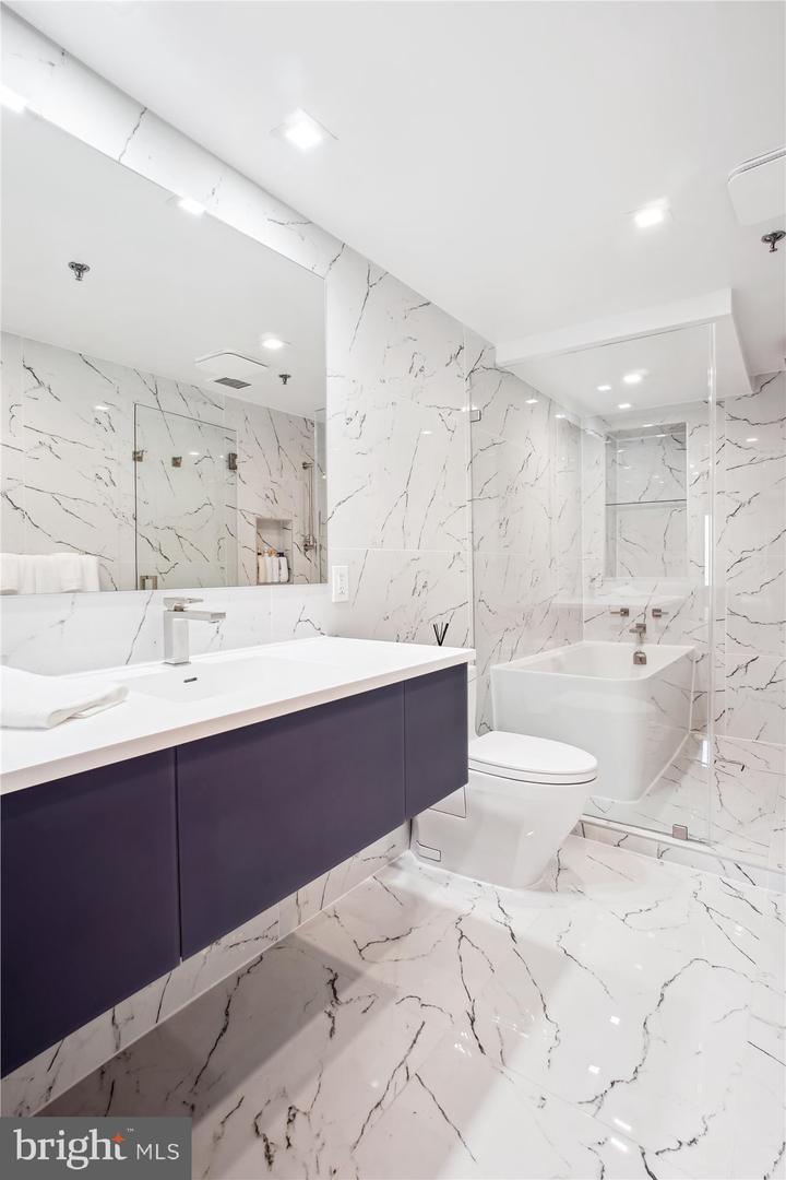 1401 N OAK ST #G-5, ARLINGTON, Virginia 22209, 2 Bedrooms Bedrooms, ,2 BathroomsBathrooms,Residential,For sale,1401 N OAK ST #G-5,VAAR2054530 MLS # VAAR2054530