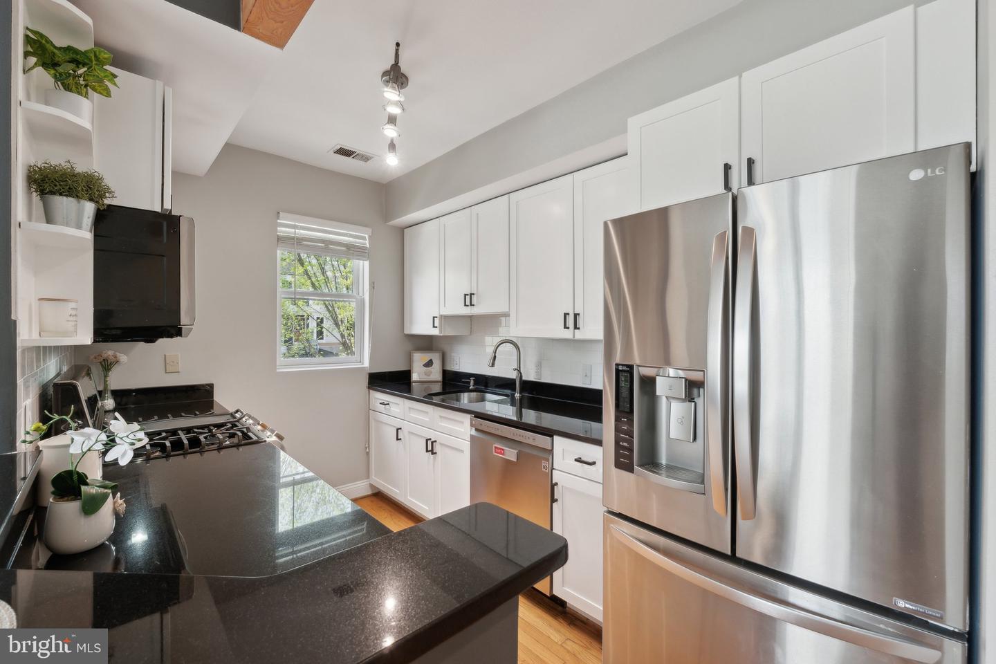 1300 CHILDRESS ST NE #3, WASHINGTON, District Of Columbia 20002, 2 Bedrooms Bedrooms, ,1 BathroomBathrooms,Residential,For sale,1300 CHILDRESS ST NE #3,DCDC2191390 MLS # DCDC2191390