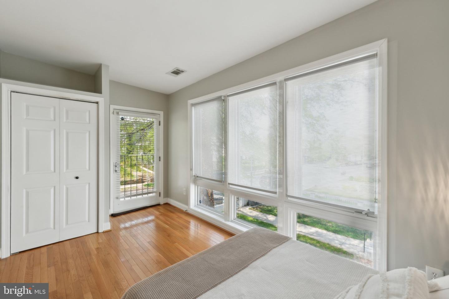 1300 CHILDRESS ST NE #3, WASHINGTON, District Of Columbia 20002, 2 Bedrooms Bedrooms, ,1 BathroomBathrooms,Residential,For sale,1300 CHILDRESS ST NE #3,DCDC2191390 MLS # DCDC2191390