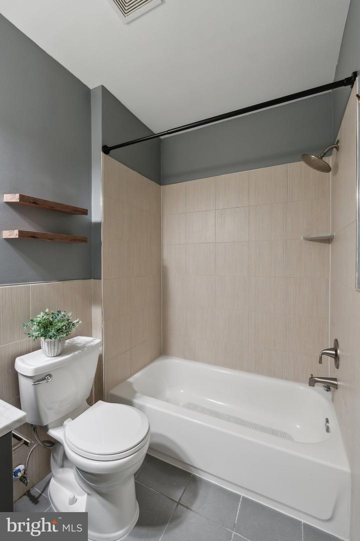 1300 CHILDRESS ST NE #3, WASHINGTON, District Of Columbia 20002, 2 Bedrooms Bedrooms, ,1 BathroomBathrooms,Residential,For sale,1300 CHILDRESS ST NE #3,DCDC2191390 MLS # DCDC2191390