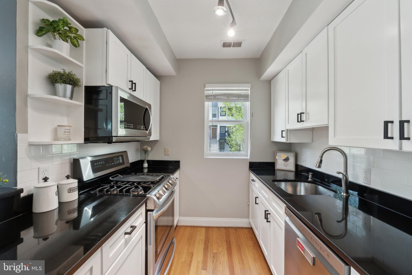 1300 CHILDRESS ST NE #3, WASHINGTON, District Of Columbia 20002, 2 Bedrooms Bedrooms, ,1 BathroomBathrooms,Residential,For sale,1300 CHILDRESS ST NE #3,DCDC2191390 MLS # DCDC2191390
