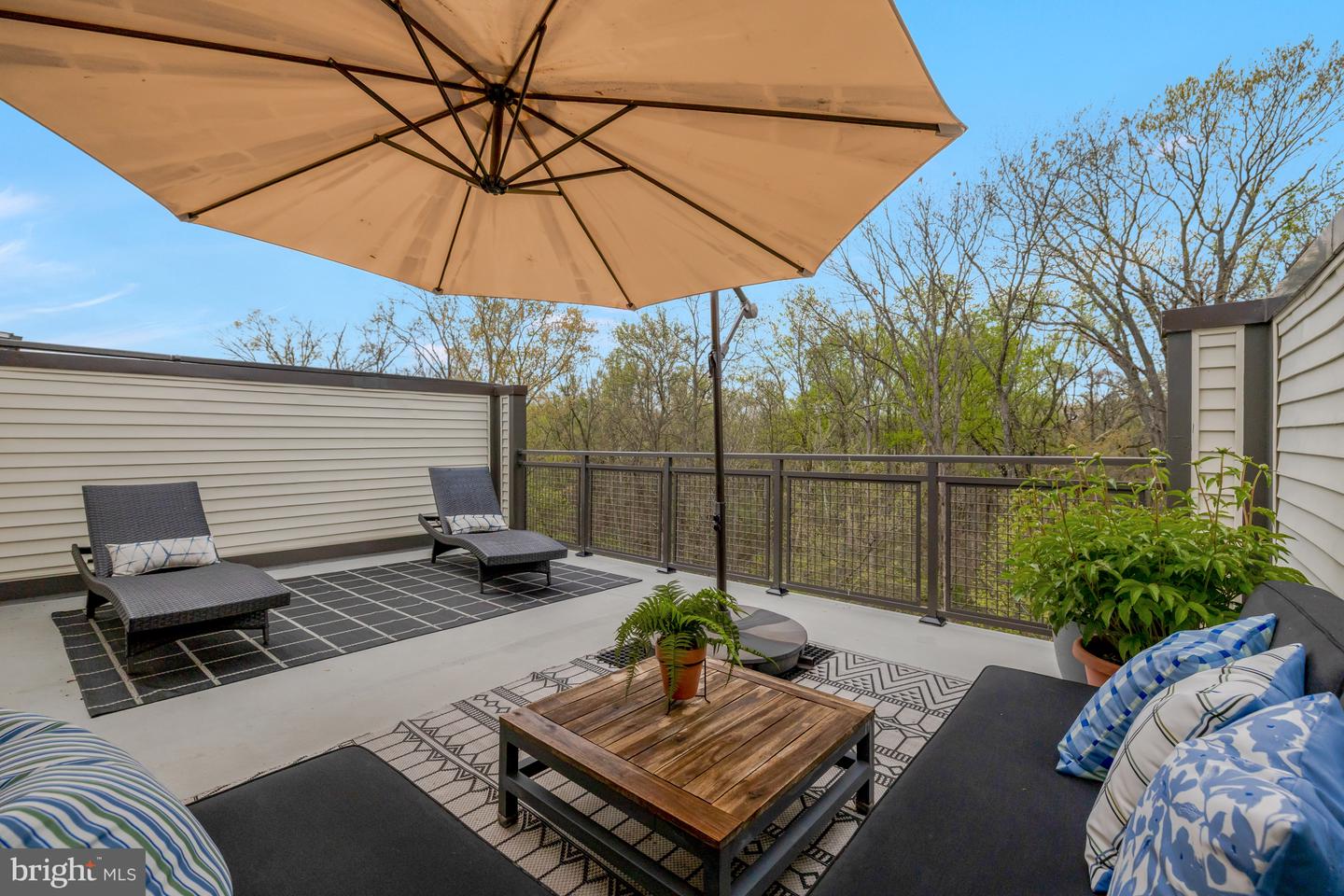 4950 TRAIL VISTA LN, CHANTILLY, Virginia 20151, 3 Bedrooms Bedrooms, ,4 BathroomsBathrooms,Residential,For sale,4950 TRAIL VISTA LN,VAFX2229840 MLS # VAFX2229840