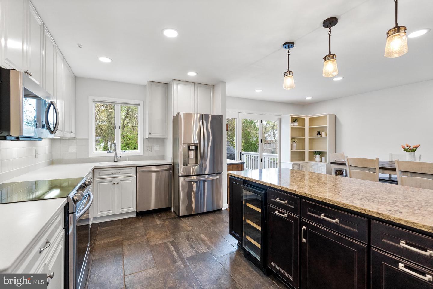 8717 PARRY LN, ALEXANDRIA, Virginia 22308, 4 Bedrooms Bedrooms, ,3 BathroomsBathrooms,Residential,For sale,8717 PARRY LN,VAFX2230416 MLS # VAFX2230416