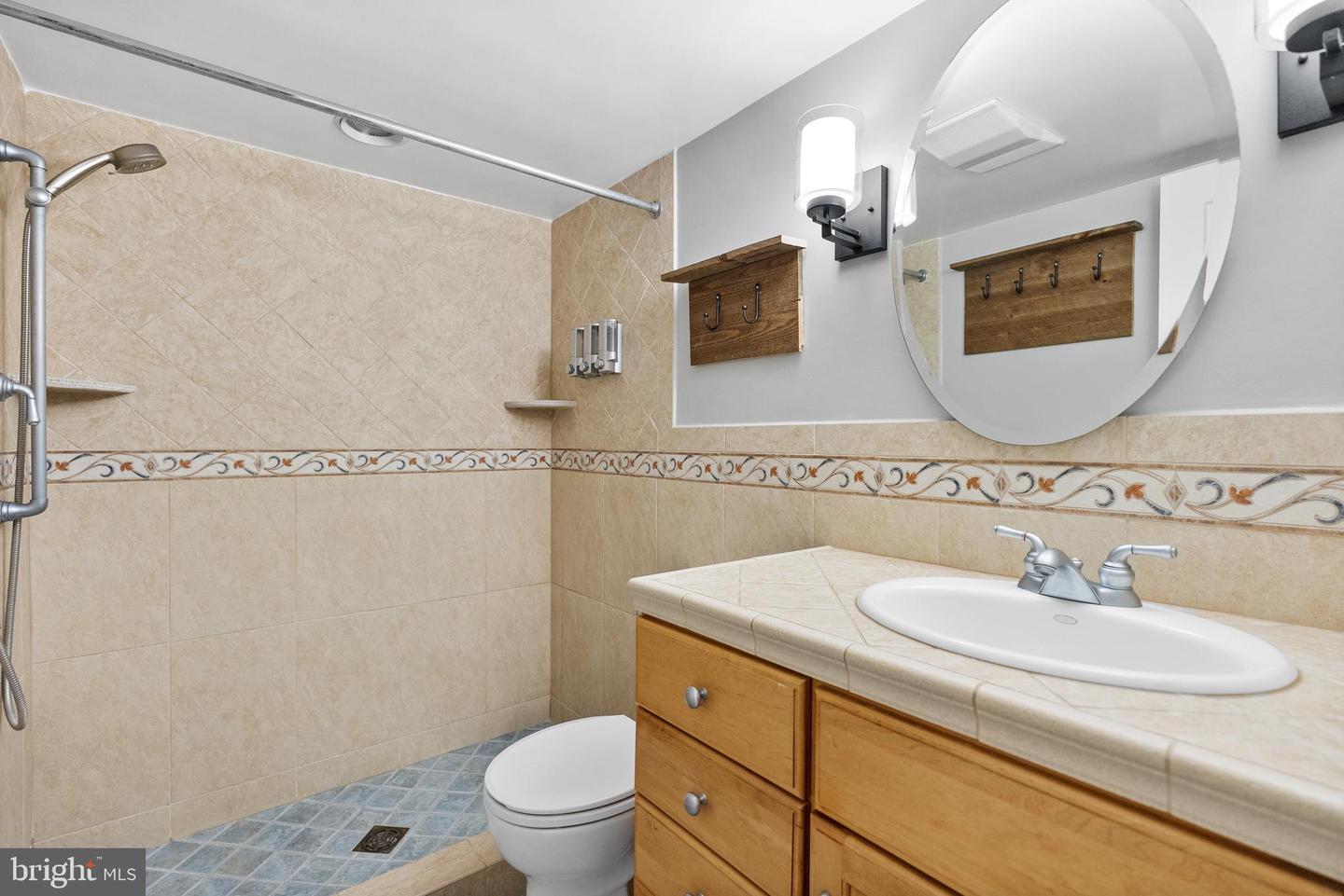 8717 PARRY LN, ALEXANDRIA, Virginia 22308, 4 Bedrooms Bedrooms, ,3 BathroomsBathrooms,Residential,For sale,8717 PARRY LN,VAFX2230416 MLS # VAFX2230416