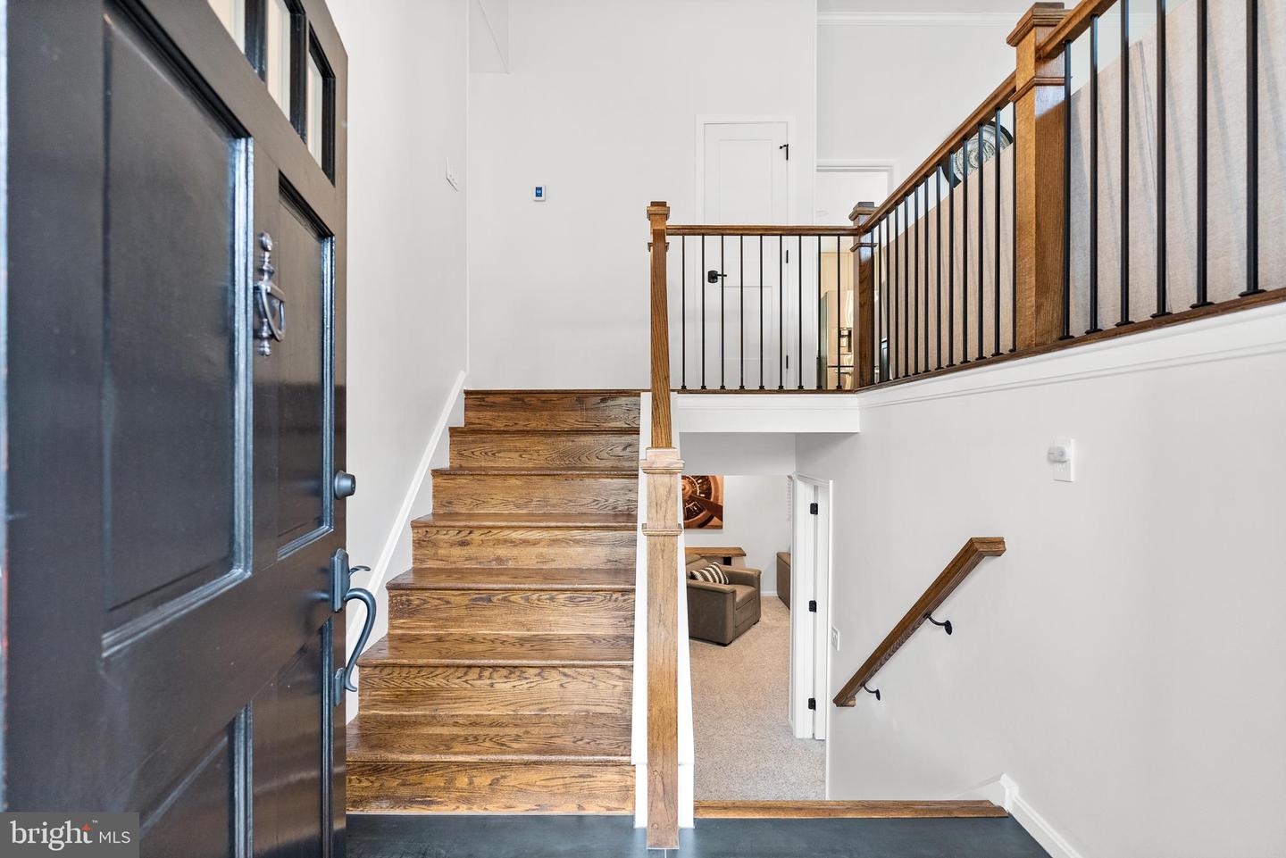 8717 PARRY LN, ALEXANDRIA, Virginia 22308, 4 Bedrooms Bedrooms, ,3 BathroomsBathrooms,Residential,For sale,8717 PARRY LN,VAFX2230416 MLS # VAFX2230416