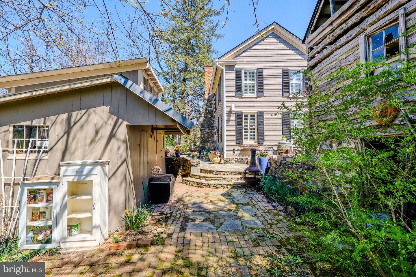 37275 CHARLES TOWN, HILLSBORO, Virginia 20132, 3 Bedrooms Bedrooms, 9 Rooms Rooms,2 BathroomsBathrooms,Residential,For sale,37275 CHARLES TOWN,VALO2092712 MLS # VALO2092712