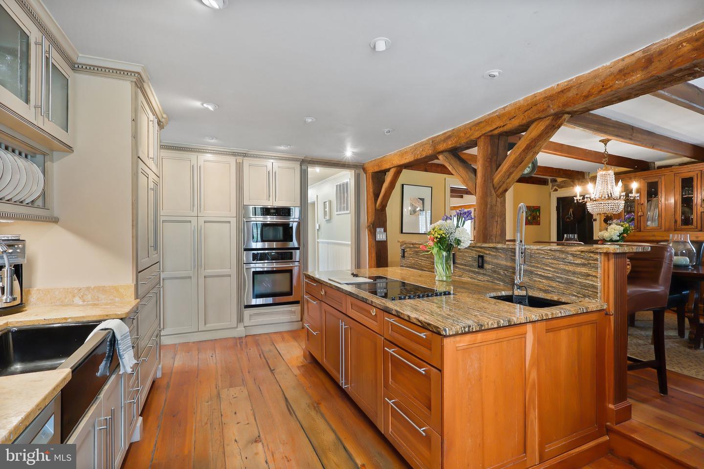 37275 CHARLES TOWN, HILLSBORO, Virginia 20132, 3 Bedrooms Bedrooms, 9 Rooms Rooms,2 BathroomsBathrooms,Residential,For sale,37275 CHARLES TOWN,VALO2092712 MLS # VALO2092712