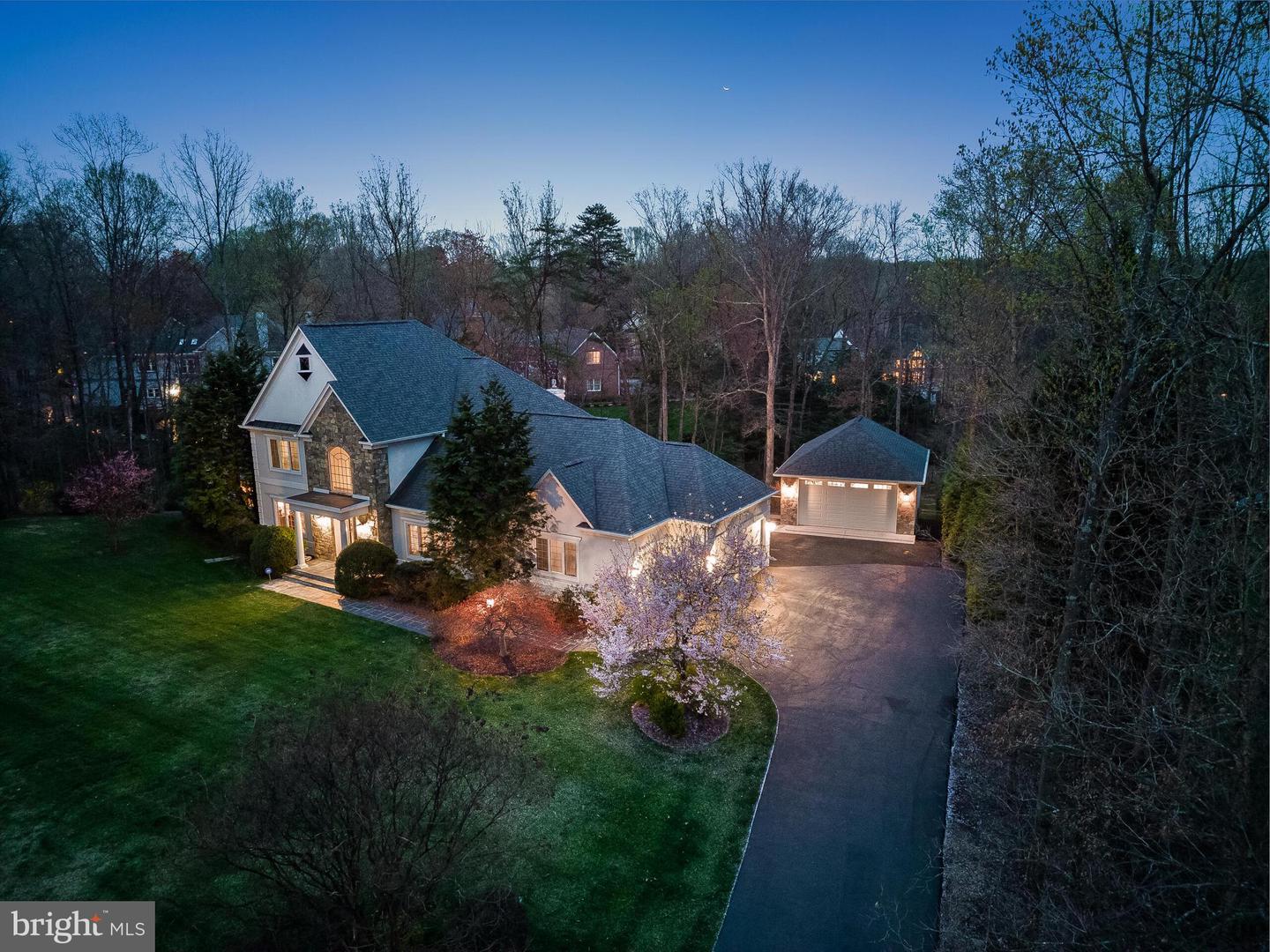 10595 HANNAH FARM RD, OAKTON, Virginia 22124, 5 Bedrooms Bedrooms, ,4 BathroomsBathrooms,Residential,For sale,10595 HANNAH FARM RD,VAFX2231468 MLS # VAFX2231468