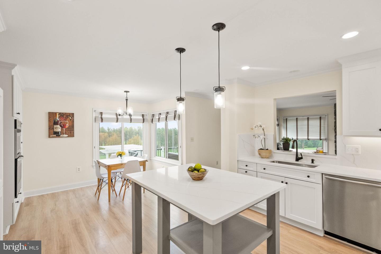 35571 SUFFOLK LN, HILLSBORO, Virginia 20132, 5 Bedrooms Bedrooms, 7 Rooms Rooms,5 BathroomsBathrooms,Residential,For sale,35571 SUFFOLK LN,VALO2092758 MLS # VALO2092758