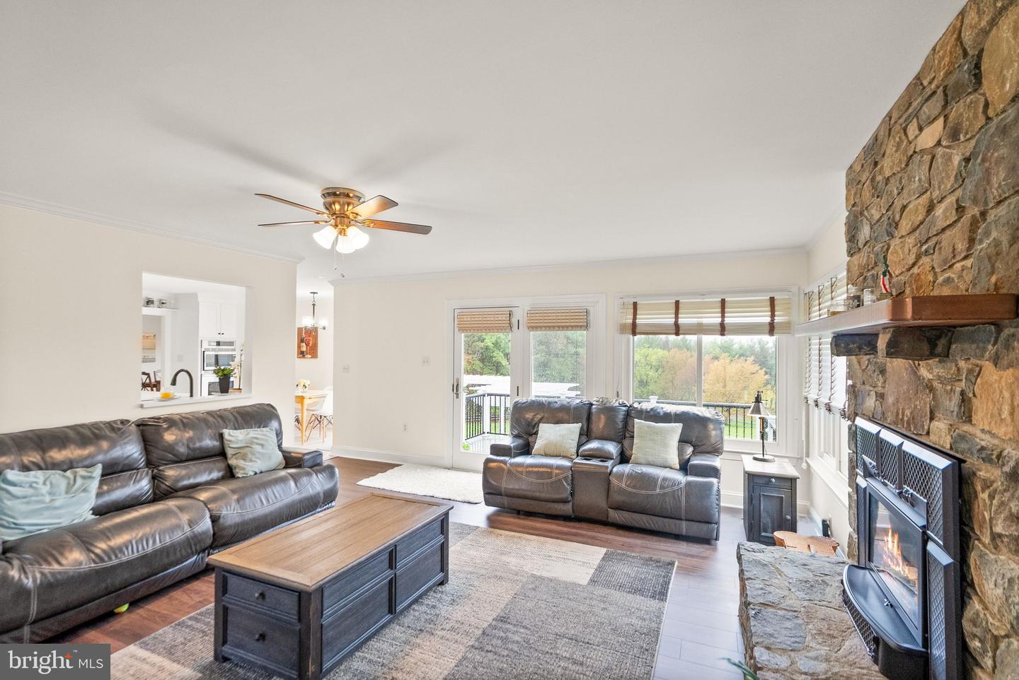 35571 SUFFOLK LN, HILLSBORO, Virginia 20132, 5 Bedrooms Bedrooms, 7 Rooms Rooms,5 BathroomsBathrooms,Residential,For sale,35571 SUFFOLK LN,VALO2092758 MLS # VALO2092758