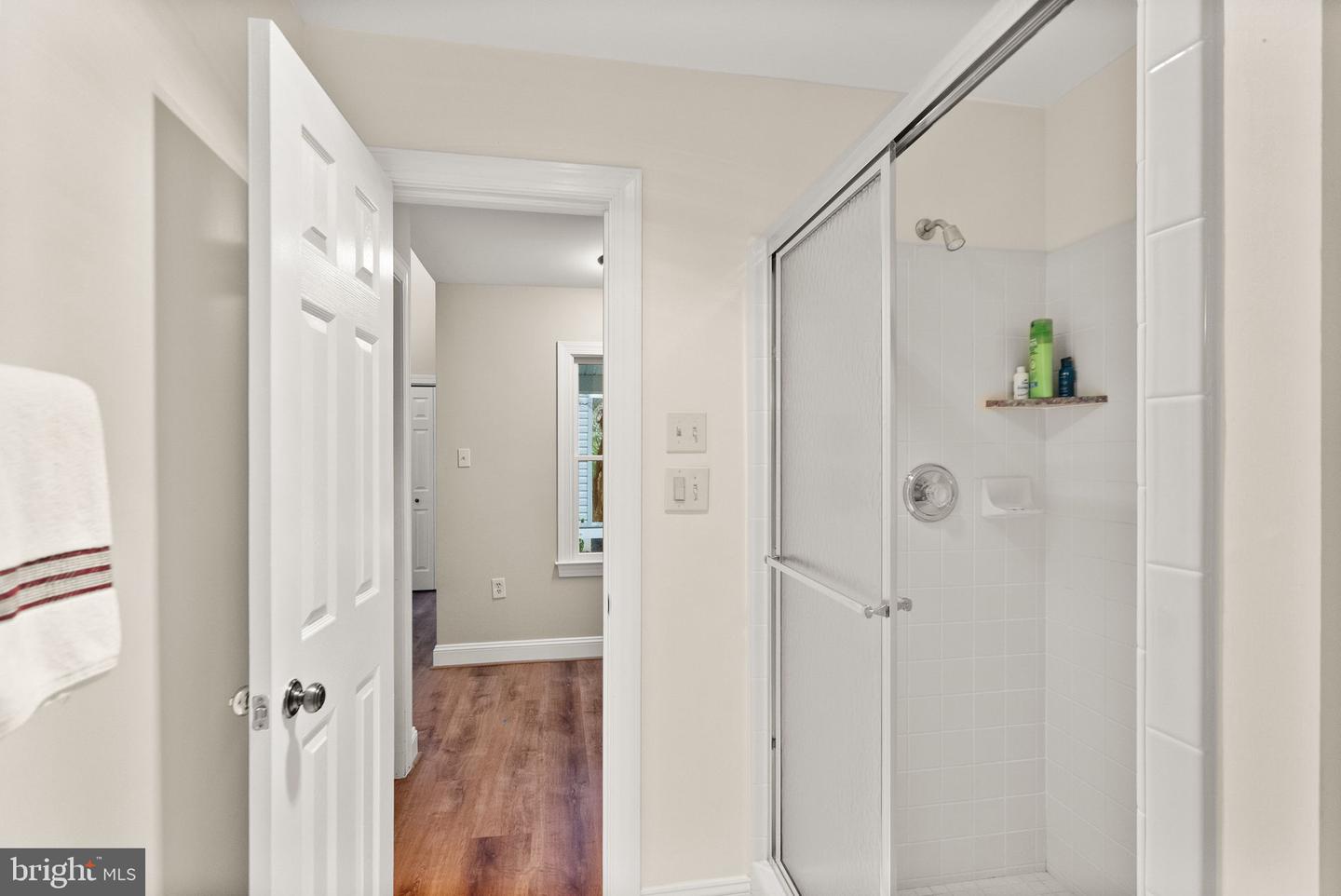 35571 SUFFOLK LN, HILLSBORO, Virginia 20132, 5 Bedrooms Bedrooms, 7 Rooms Rooms,5 BathroomsBathrooms,Residential,For sale,35571 SUFFOLK LN,VALO2092758 MLS # VALO2092758