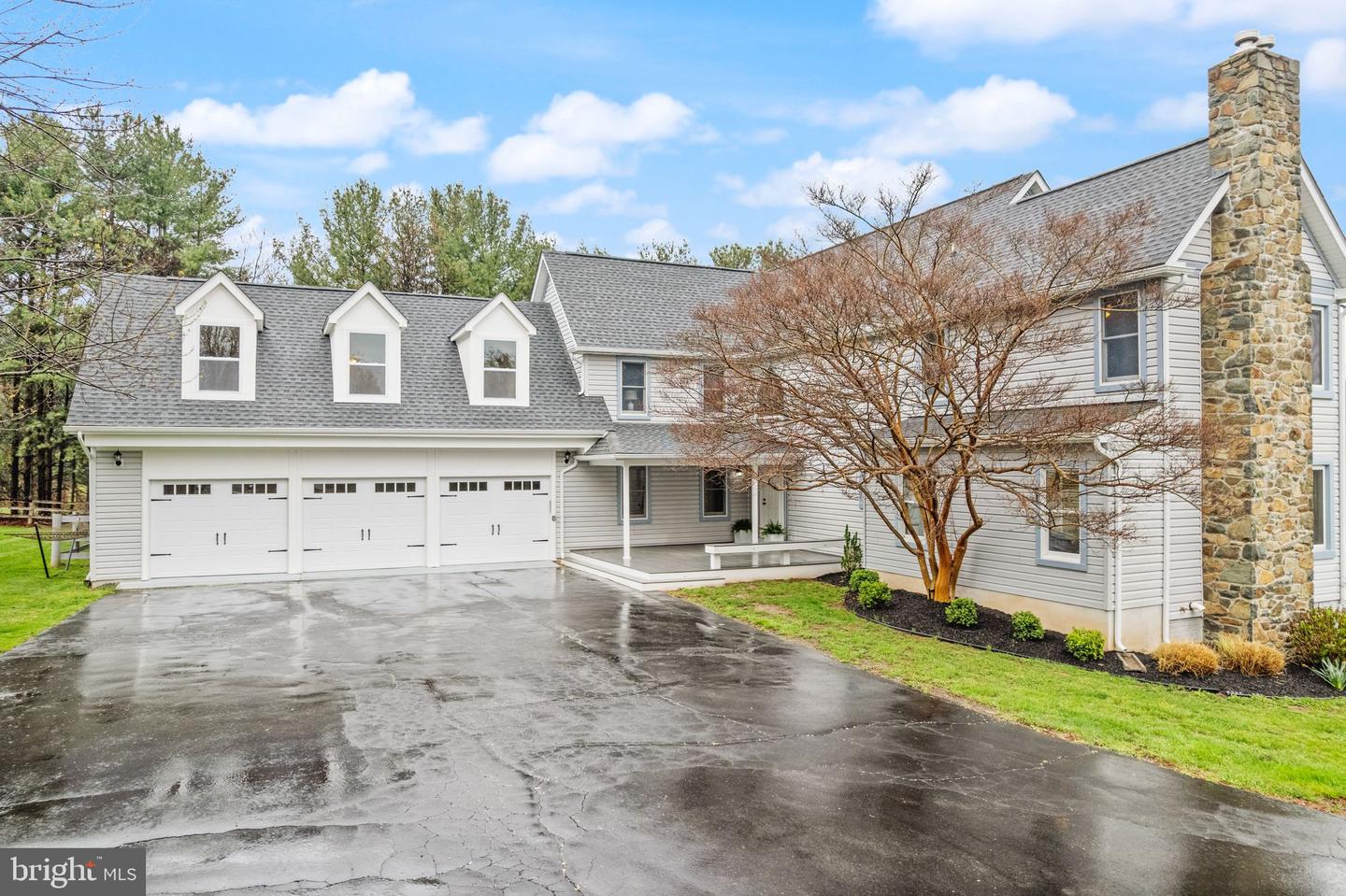 35571 SUFFOLK LN, HILLSBORO, Virginia 20132, 5 Bedrooms Bedrooms, 7 Rooms Rooms,5 BathroomsBathrooms,Residential,For sale,35571 SUFFOLK LN,VALO2092758 MLS # VALO2092758