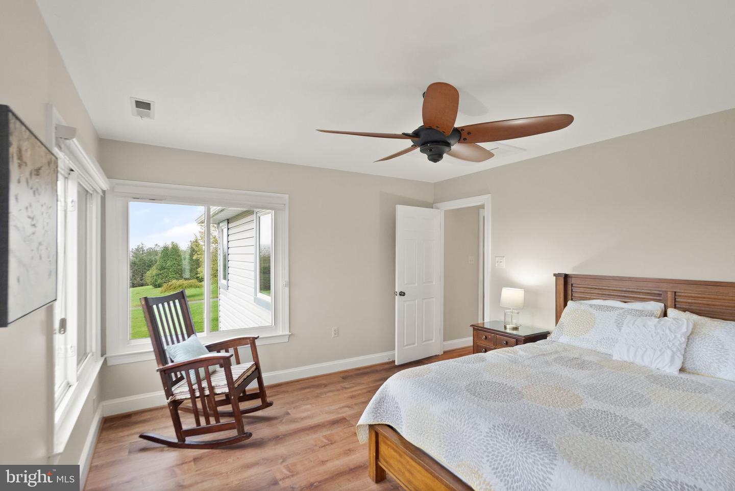 35571 SUFFOLK LN, HILLSBORO, Virginia 20132, 5 Bedrooms Bedrooms, 7 Rooms Rooms,5 BathroomsBathrooms,Residential,For sale,35571 SUFFOLK LN,VALO2092758 MLS # VALO2092758