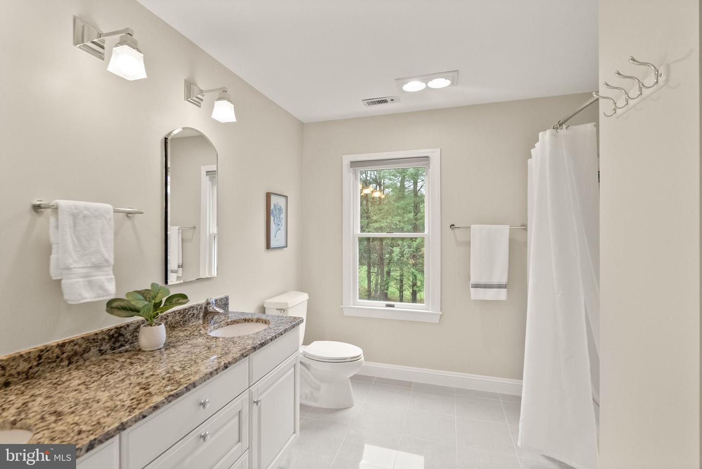 35571 SUFFOLK LN, HILLSBORO, Virginia 20132, 5 Bedrooms Bedrooms, 7 Rooms Rooms,5 BathroomsBathrooms,Residential,For sale,35571 SUFFOLK LN,VALO2092758 MLS # VALO2092758