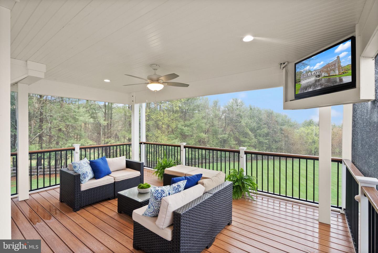 35571 SUFFOLK LN, HILLSBORO, Virginia 20132, 5 Bedrooms Bedrooms, 7 Rooms Rooms,5 BathroomsBathrooms,Residential,For sale,35571 SUFFOLK LN,VALO2092758 MLS # VALO2092758