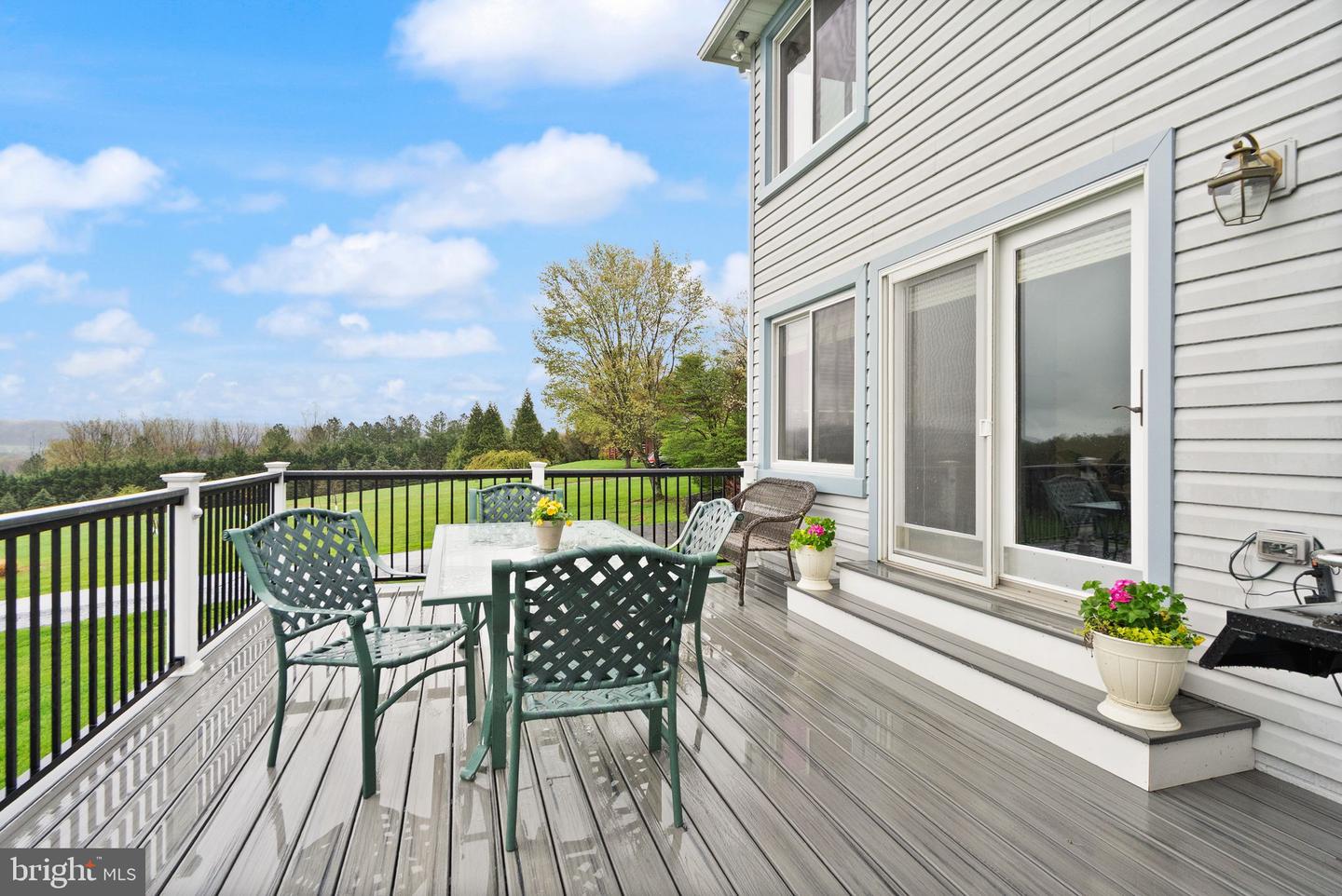 35571 SUFFOLK LN, HILLSBORO, Virginia 20132, 5 Bedrooms Bedrooms, 7 Rooms Rooms,5 BathroomsBathrooms,Residential,For sale,35571 SUFFOLK LN,VALO2092758 MLS # VALO2092758
